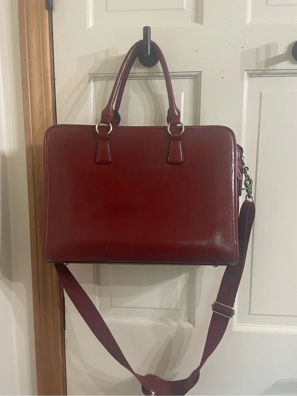 Kattee Burgundy Leather Briefcase Bag
